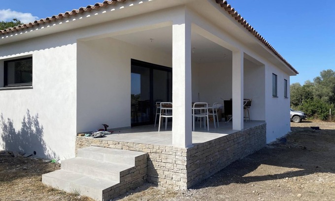Serra-di-Fiumorbo Casa | Homerez - Casa encantadora en Serra-Di-Fiumorbo con jardín
