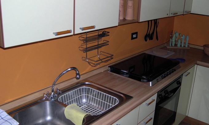 Nebbiuno Apartamento | Homerez - Apartamento encantador en Lesa con vista a la montaña - 67 m²
