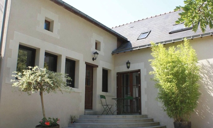 Denee Casa | Homerez - Encantadora Casa Familiar en Denée con Jardín y Ocio