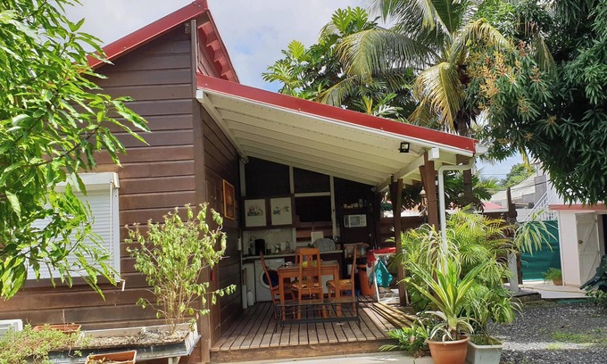 Morne-A-l'Eau Casa | Homerez - Charming House in Morne-À-l'Eau, garden