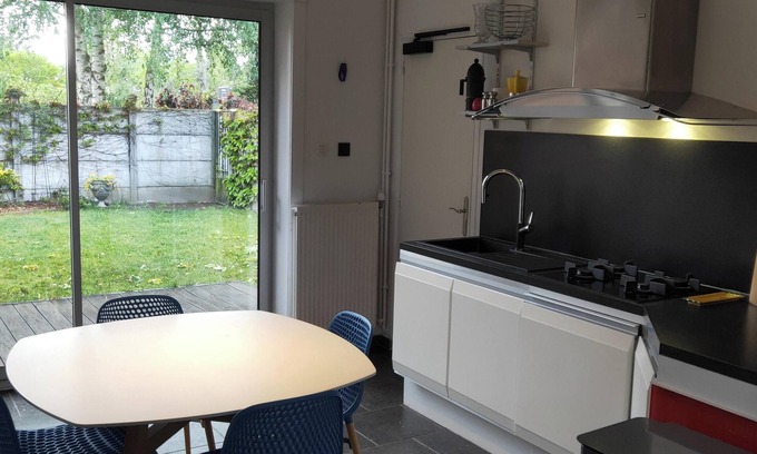 Vieux-Conde Casa | Homerez - Casa encantadora en Vieux-Condé -