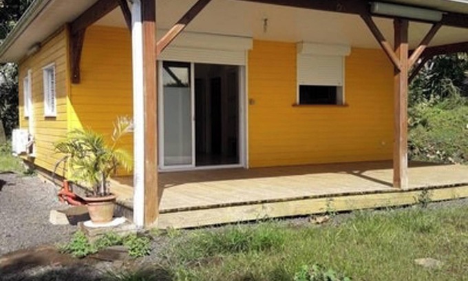 Saint-Joseph Casa | Homerez - Encantadora casa en Le Lamentin con jardín