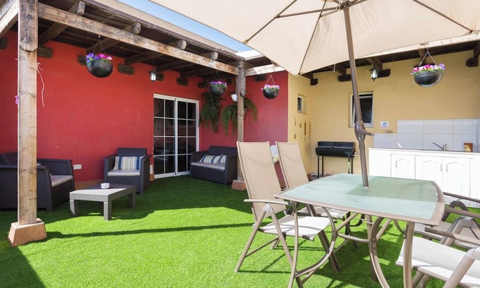 San Isidro Casa | Homerez - Casa encantadora en San Isidro con Jacuzzi