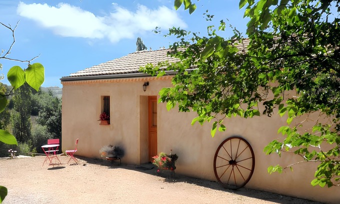 Molieres Casa | Homerez - Casa encantadora en Molières con vista al lago