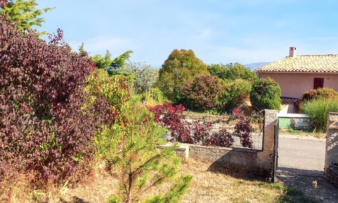 Vacheres Casa | Homerez - Encantadora casa en Vachères con vistas a la montaña