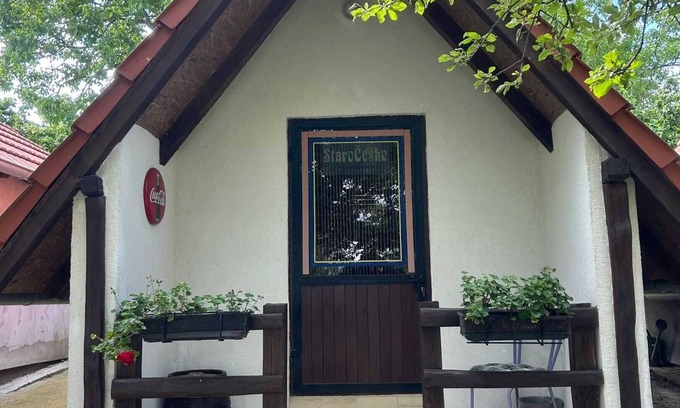 Kutina Casa | Homerez - Bungalow confortable en Kutina con jardín privado