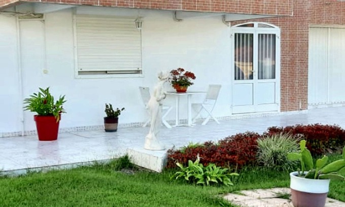 Point d'Or Apartamento | Homerez - Estudio, Les Abymes.