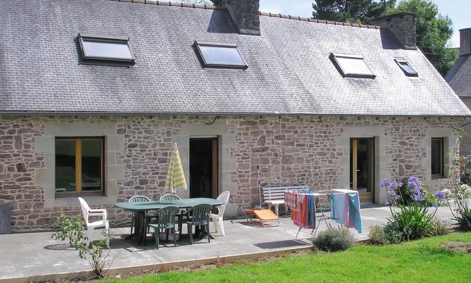 Plehedel Casa | Homerez - Casa cómoda en Plehedel con chimenea