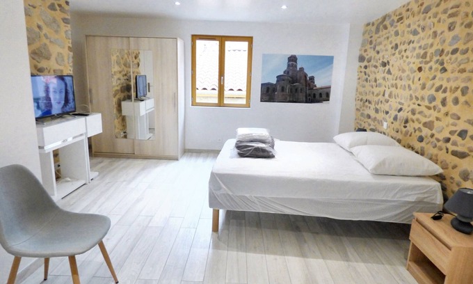 Brioude Casa | Homerez - Casa cómoda en el corazón de Brioude con aparcamiento privado.