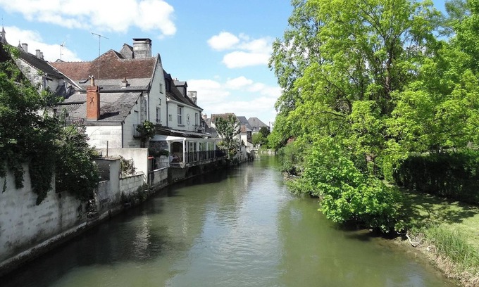 Loches Casa | Homerez - Casa cómoda en Loches + Jardín espacioso