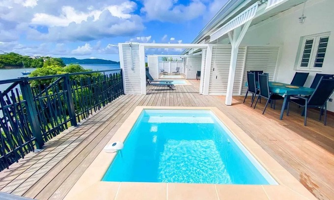 Le Robert Villa | Homerez - Cómoda villa con piscina en Hyacinthe – 95 m²