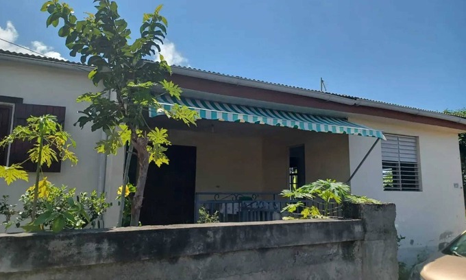 Baillif Casa | Homerez - Cozy House in Baillif with Private Garden