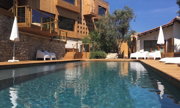 Alvados Apartamento | Homerez - Apartamento Elegante en Alvados 50m² + Piscina