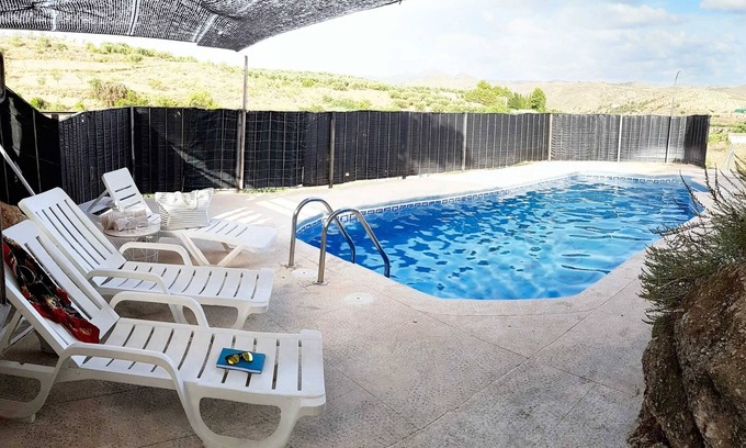 Velez Rubio Villa | Homerez - Elegante Villa en Vélez-Rubio con piscina privada