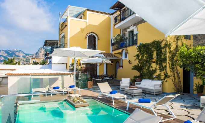Path of the Gods Villa | Homerez - Villa elegante en Positano con piscina privada