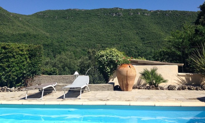 Saint-Julien-de-la-Nef Casa | Homerez - House for 6 ppl. with shared pool and garden at Saint-Julien-de-la-Nef