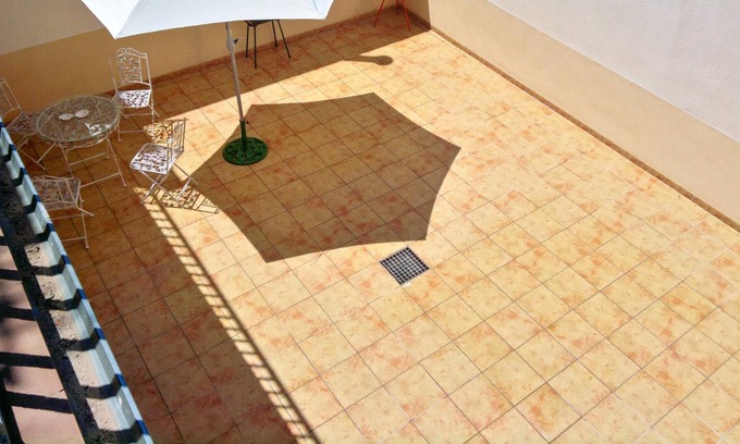 Castellar de Santiago Casa | Homerez - Casa a 15 km de la playa para 8 pers. en Castellar de Santiago