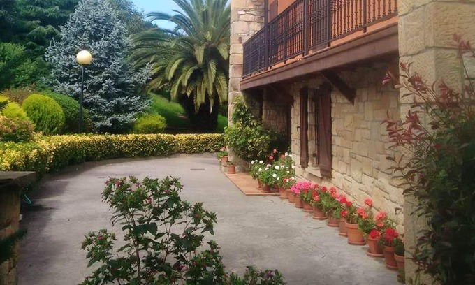 Gamiz-Fika Casa | Homerez - Casa a 16 km de la playa para 14 pers. con terraza en Gámiz-Fica