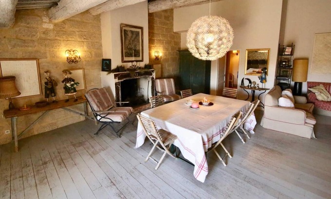 Marsillargues Casa | Homerez - Casa para 8 pers. con jardín, terraza y balcón en Marsillargues