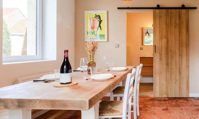 Bieville-Beuville Casa | Homerez - House for 4 ppl. with jacuzzi, spa and garden at Biéville-Beuville