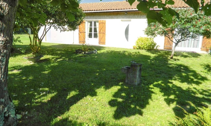 Le Verdon-sur-Mer Casa | Homerez - Casa Le Verdon + Jardín privado