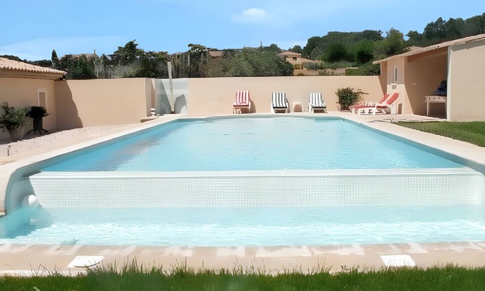 Aubignan Casa | Homerez - Casa en Aubignan, piscina compartida