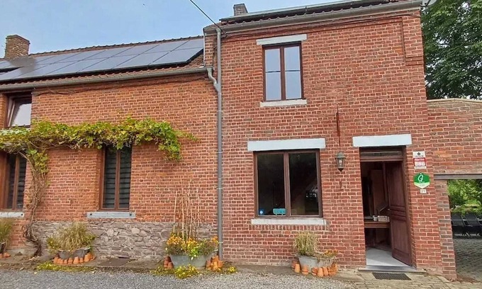 Montignies-sur-Roc Casa | Homerez - Casa en Montignies-sur-Roc