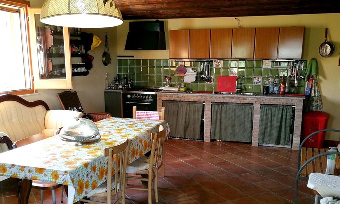 Lercara Friddi Apartamento | Homerez - Bonito apartamento para 4 pers. con terraza en Lercara Friddi