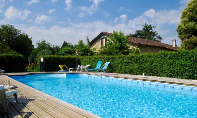 Blaignac Apartamento | Homerez - Apartamento para 6 pers. con piscina compartida y terraza en Blaignac