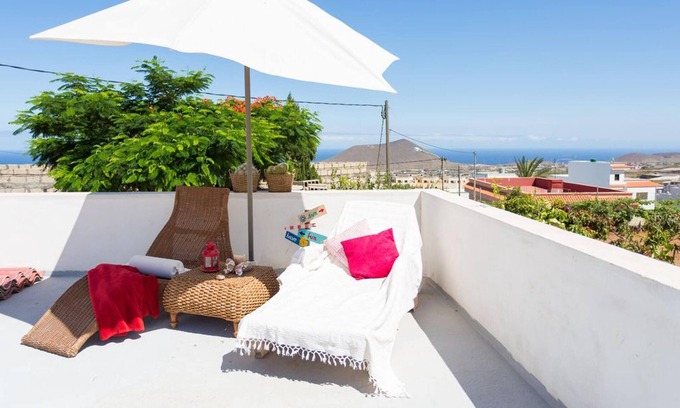 Arafo Casa | Homerez - Nice house 4 km away from the beach for 6 ppl. with sea view at Arafo