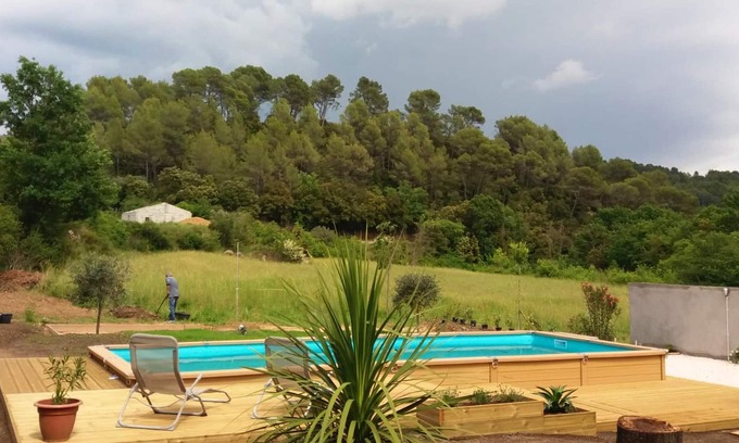 Barjols Casa | Homerez - Bonita casa para 6 pers. con piscina y terraza en Barjols
