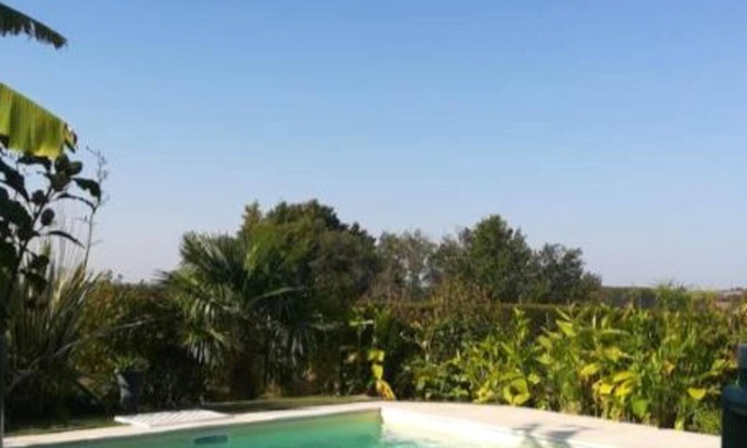 Lavergne Villa | Homerez - Bonita villa para 6 pers. con piscina en Lavergne