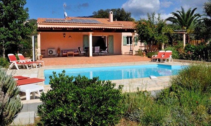 Montegrosso Villa | Homerez - Villa a 8 km de la playa para 6 pers. con piscina en Montegrosso