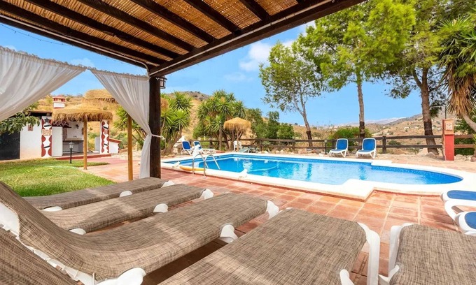Almogia Villa | Homerez - Villa Vista Panorámica Almogía + Piscina Privada