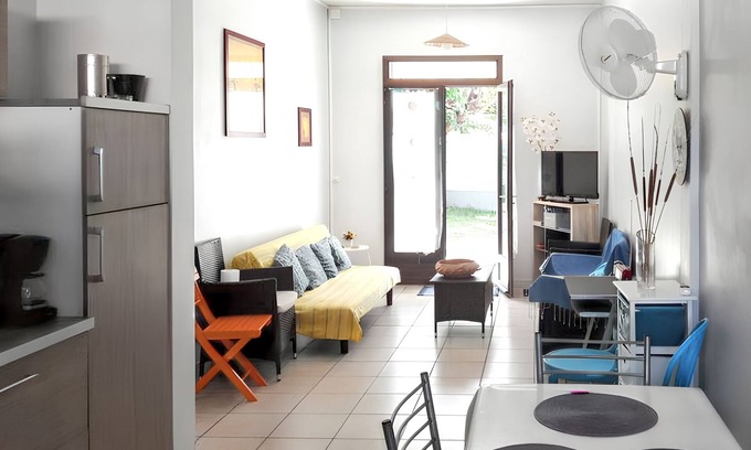 Etang Sale Les Bains Casa | Homerez - Casa en l'Étang-Salé.