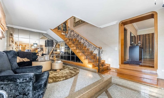 Paredes Casa | Homerez - Casa espaciosa con piscina en Vandoma