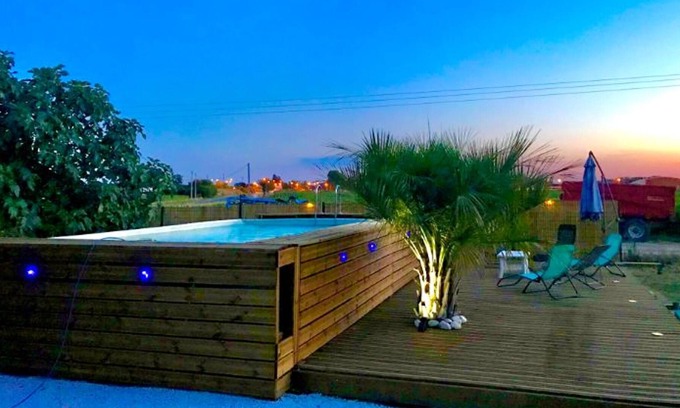 Saint-Jory Apartamento | Homerez - Estudio para 4 pers. con piscina compartida y jardín en Saint-Jory