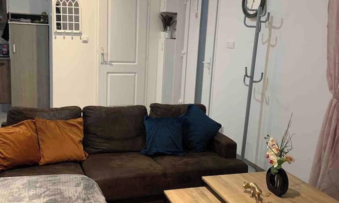 Montmuzard Apartamento | Homerez - Estudio en Dijon con terraza