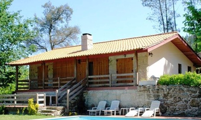 Vieira do Minho Villa | Homerez - Villa for 6 ppl. with swimming-pool and garden at Vieira do Minho