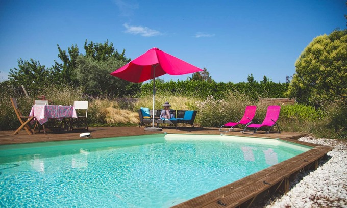 Noe Villa | Homerez - Villa para 8 pers. con piscina, jacuzzi, jardín y terraza en Noe
