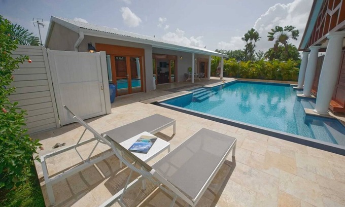 Le Lamentin Villa | Homerez - Villa en Le Lamentin