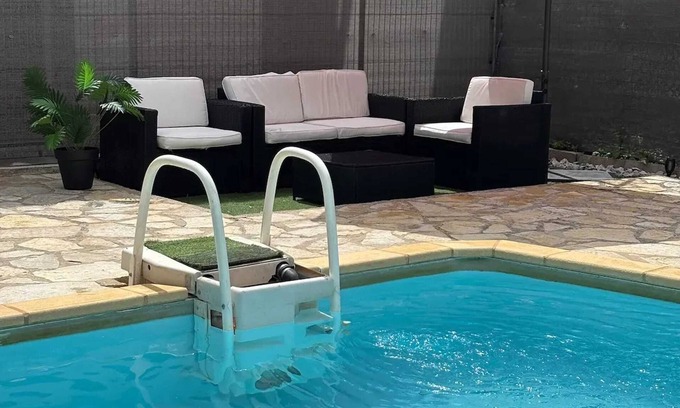 La Chamberte Villa | Homerez - Villa en Montpellier