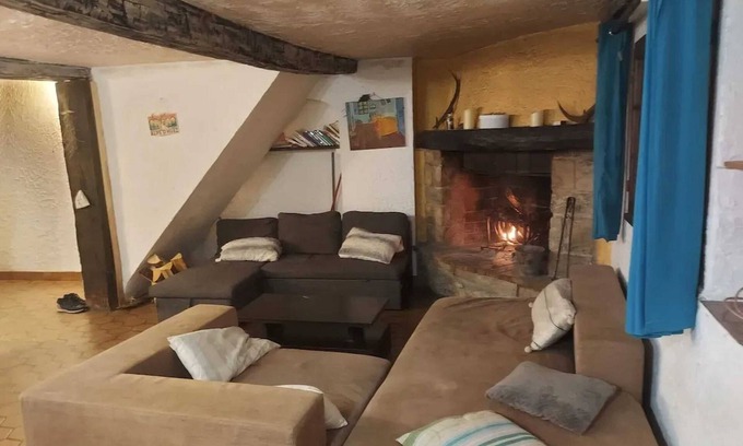 Greolieres Casa | Homerez - Casa acogedora en Gréolières con chimenea