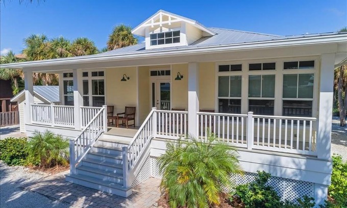 Golden Beach Casa | Homes- 231 Wheeler