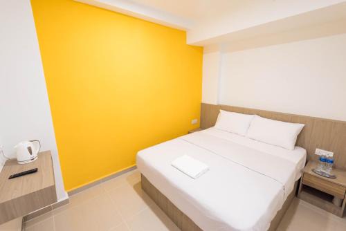 Taman Century Hotel | HomeStay 21 Hotel
