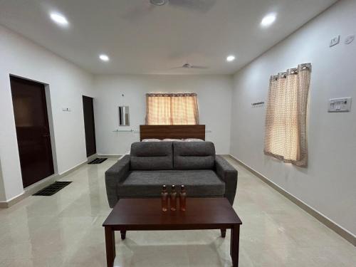 Pallavaram Apartamento | HOMESTAY - AC 1 BHK STUDIO NEAR AlRPORT