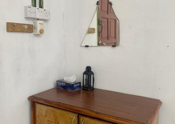 Kawasan Perindustrian Chendering Casa | Homestay Bajet MokAji