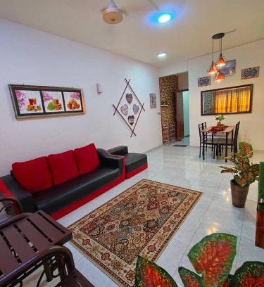 Kampung Ladang Tok Pelam Apartamento | Homestay Budget Kuala Terengganu Tulipsia House