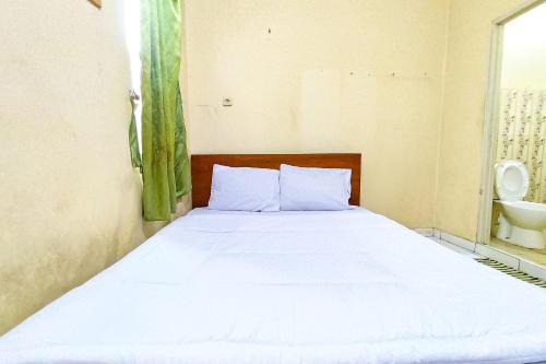 Bekasi Timur Hotel | Homestay Cemara Bekasi Mitra RedDoorz