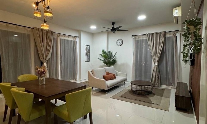 Cyberjaya Apartamento | Homestay Cyberjaya AC Home 7pax 4R 3B Free Wifi Netflix